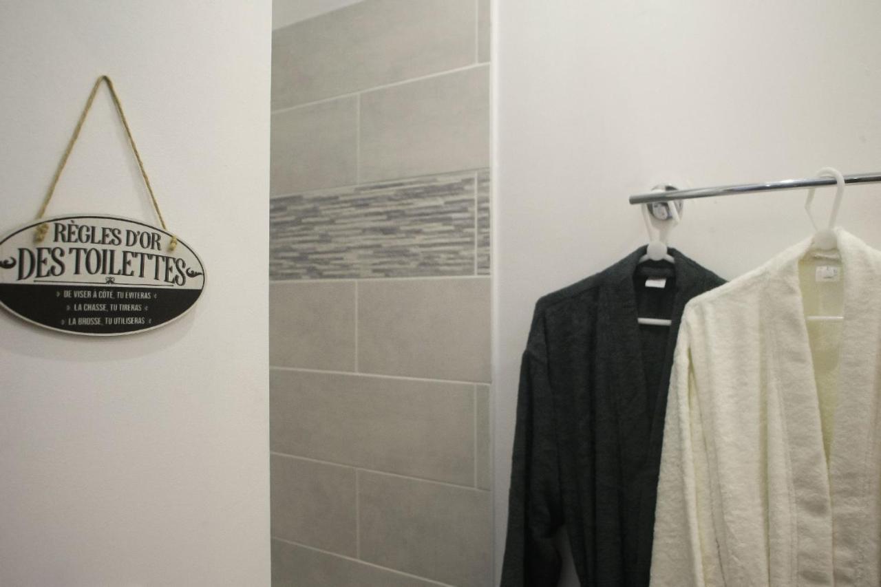 Suite Jacuzzi Privatif Plage Des Catalans Марсилия Екстериор снимка